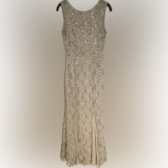 🔥 Beverly Hills Evening Formal Lace Gown  : Embellished Sequin Lace Gown - Picture 1 of 12